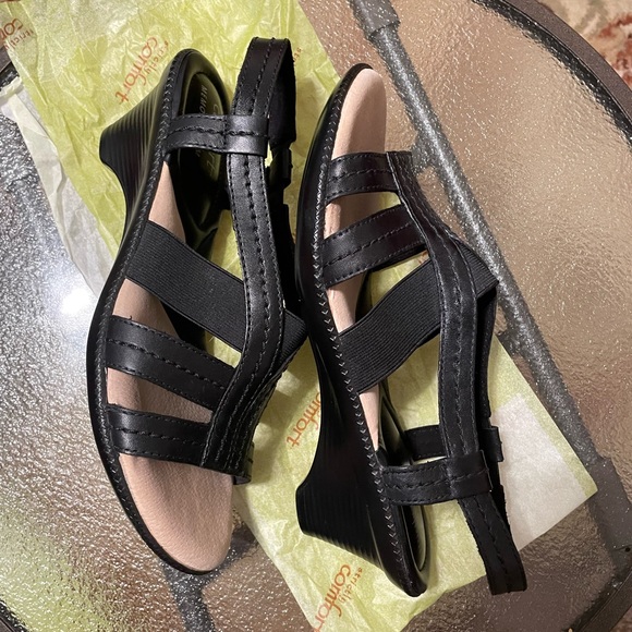 Women’s strictly comfort. sandals size 8 Medium color Black - Picture 8 of 9